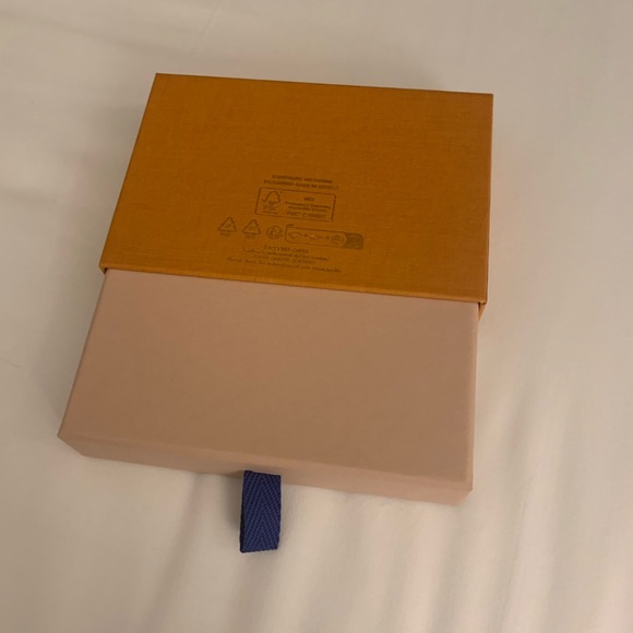 Louis Vuitton rare abd collectible , authentic - Picture 7 of 7